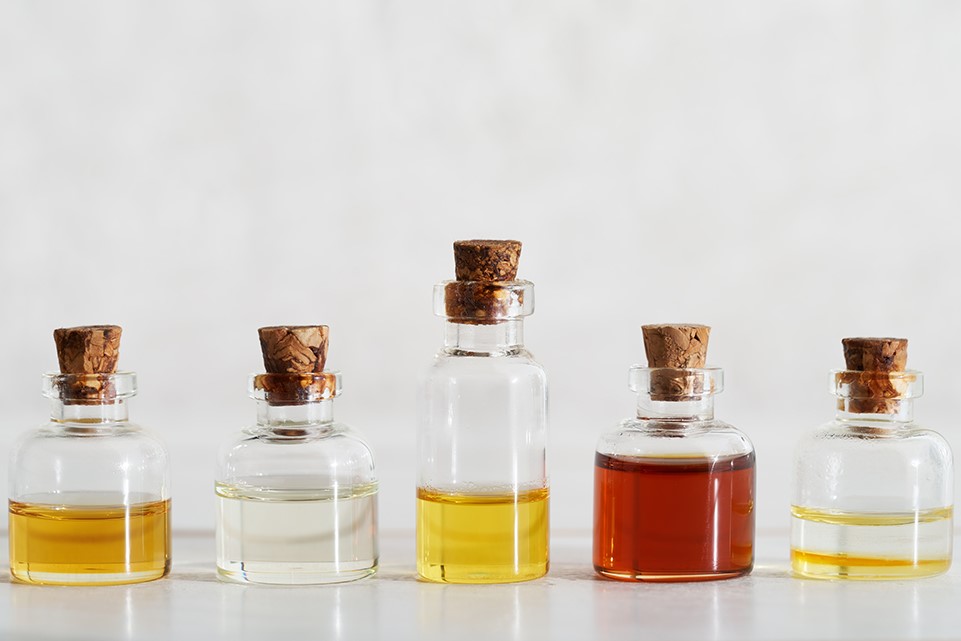 ナフサと原油｜教えて！ニックス 第1回 - ニックス株式会社